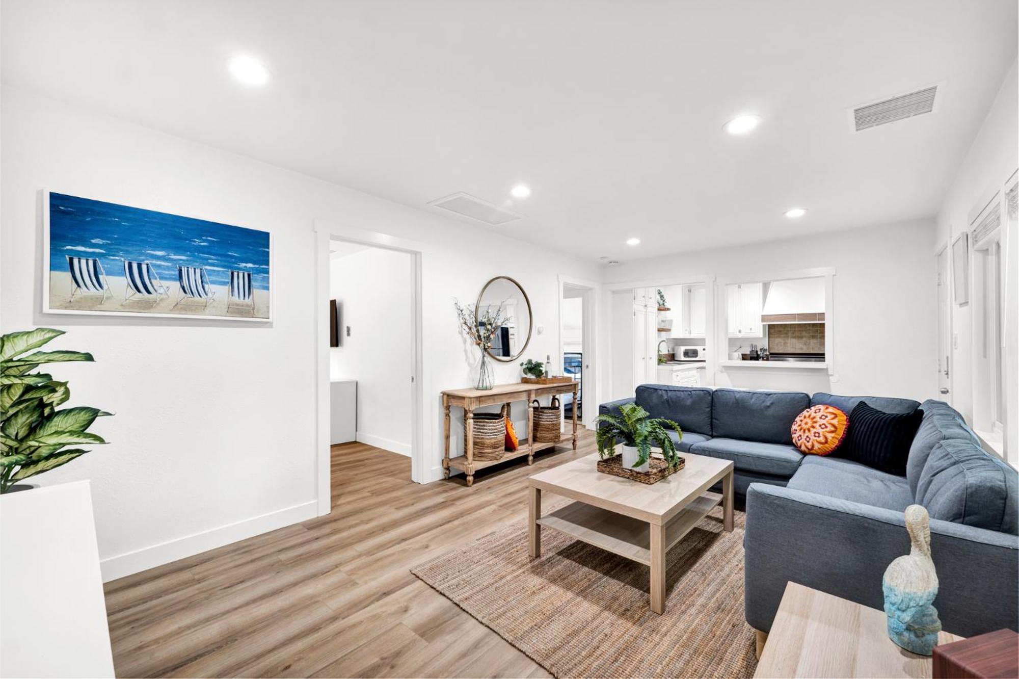 Retro Cottage, Hot Tub, Putting Green, Walk To All Thousand Oaks Exterior photo